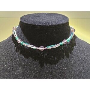 Vintage Purple Flourite, Lavendar Amethyst Beaded Necklace. Women's Jewelry.